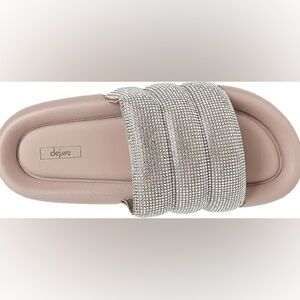 NWOT Dejavu Women’s Embellished Cushioned Shoes – Size 7